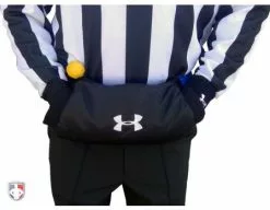 Under Armour Undeniable Handwarmer -Bats Shop UA WARMER WORN FRONT CLOSEUP HANDS IN